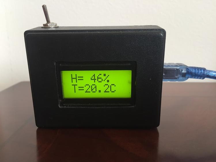 Электронный термометр на Attiny 2313 с LCD дисплеем