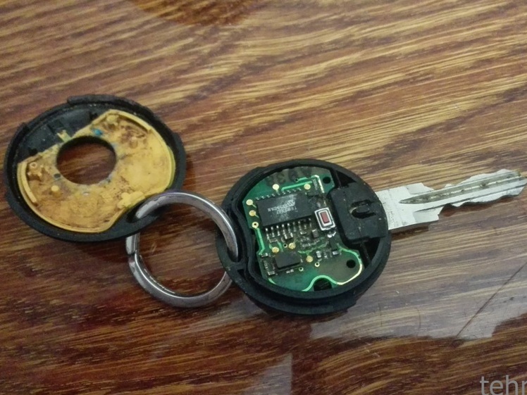 Ремонт ключ качественный ремонт ключ. Ремонт ключей. Починить ключ. Ремонт смарт ключа. Ключ от Smart 1999г.